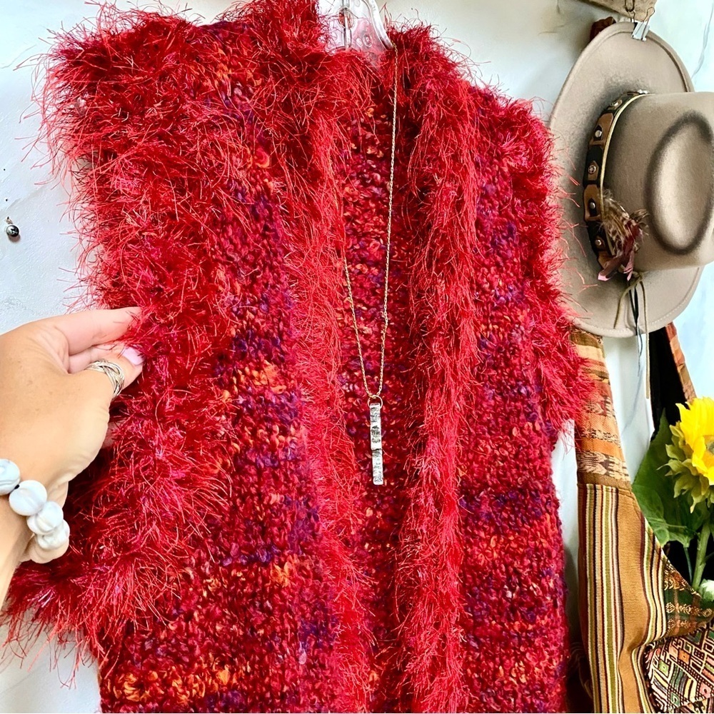 ARTISAN Fringe shaggy boho vest w hippy southwestern vibe